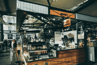 How food and beverage outlets can enhance loyalty