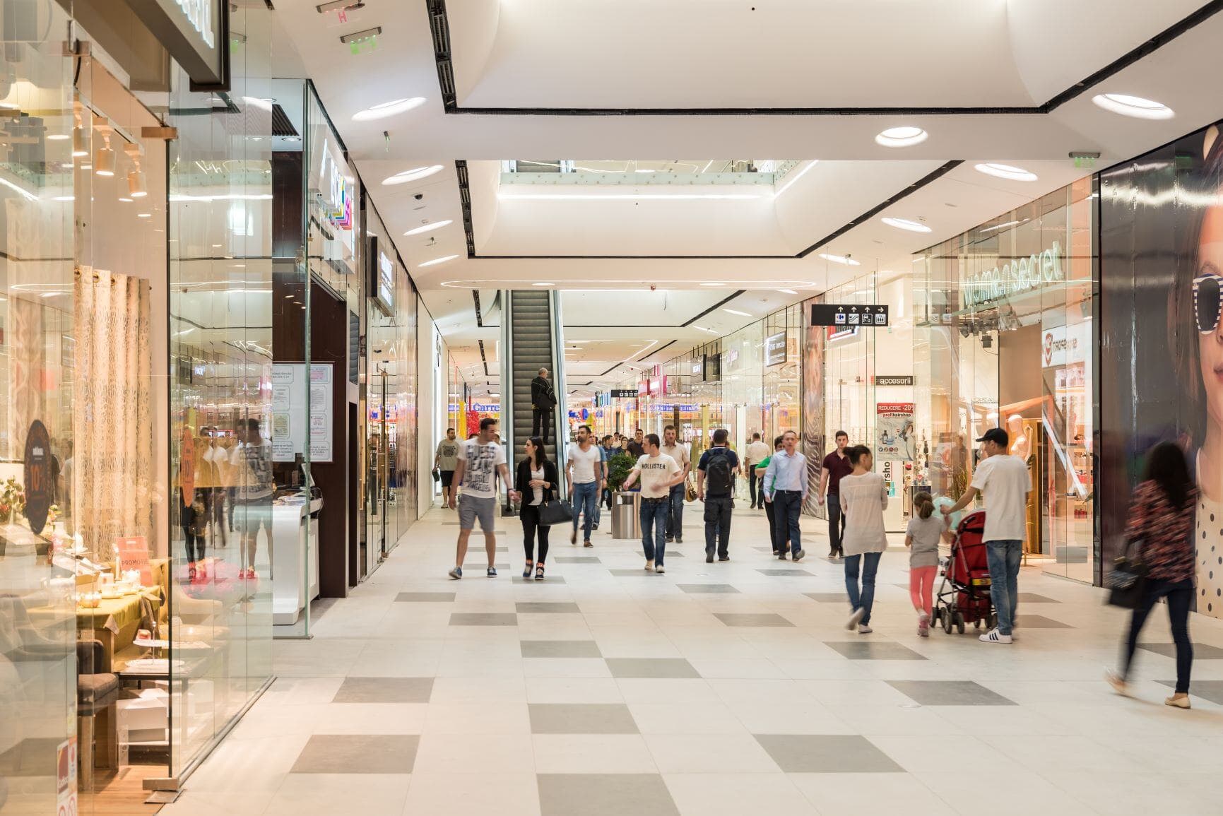 How to Get Retailers to Participate in Your Shopping Mall Loyalty Program